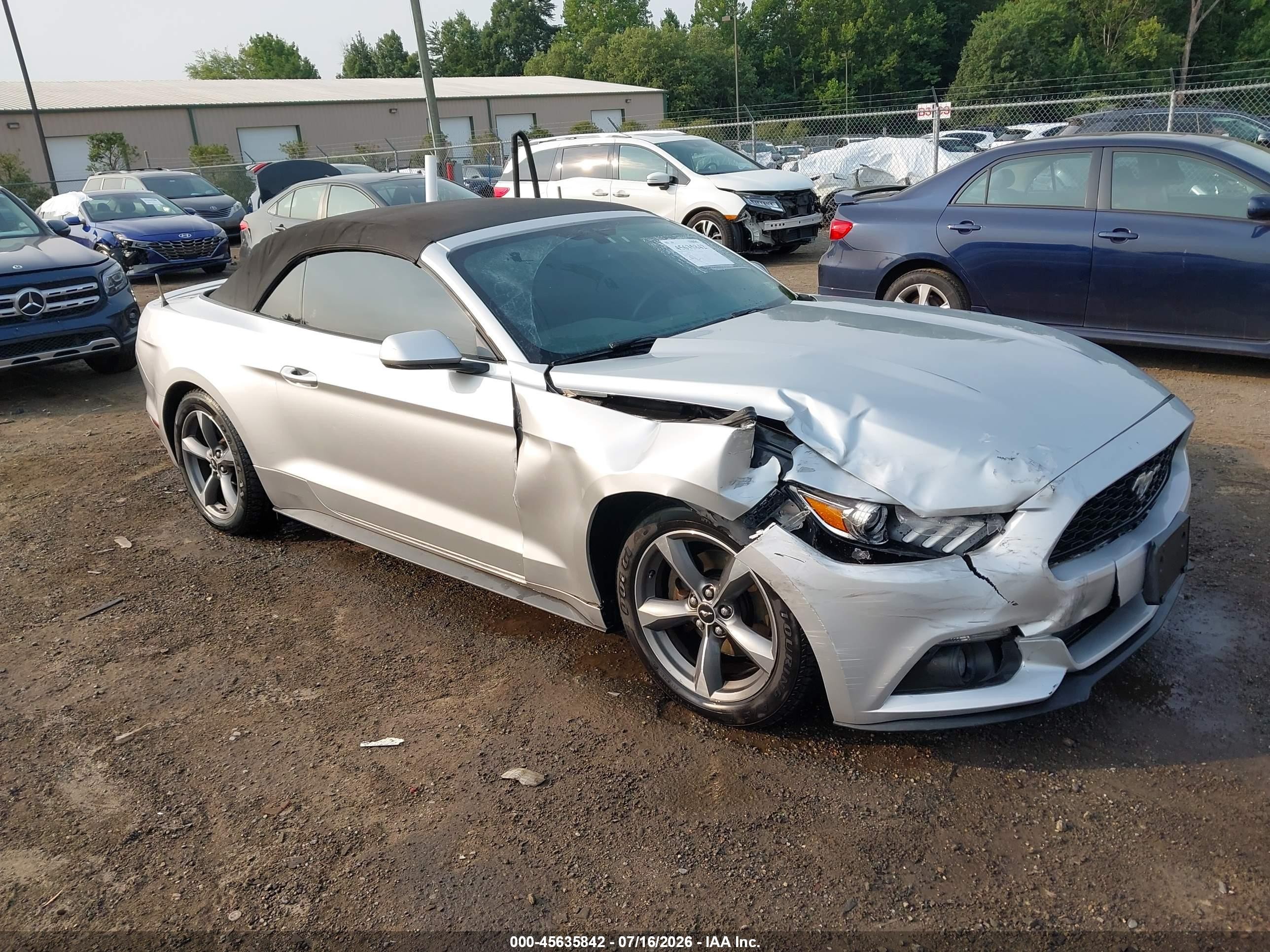 2015 Ford Mustang V6 Silver vin: 1FATP8EM7F5332411