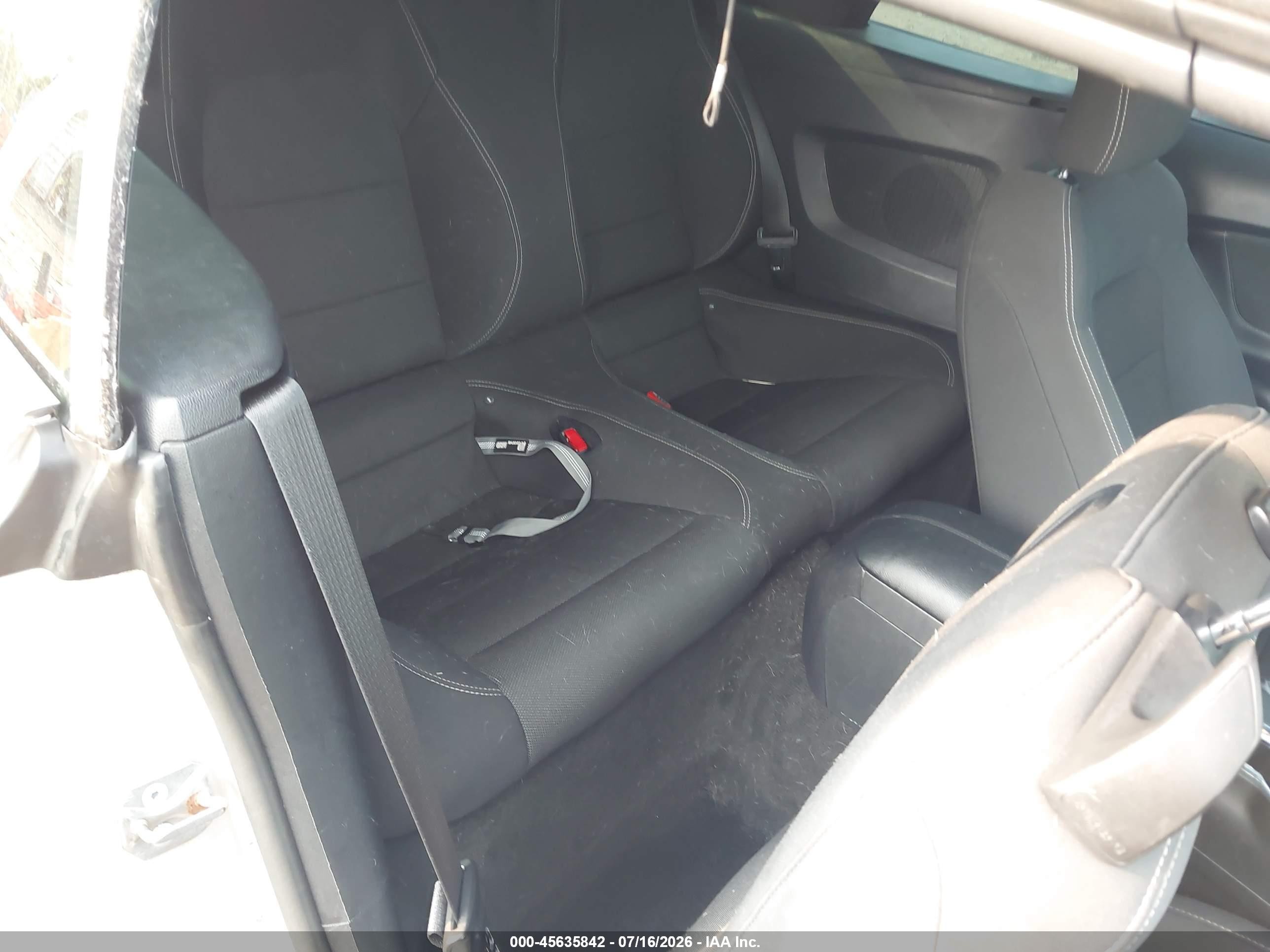 2015 Ford Mustang V6 Silver vin: 1FATP8EM7F5332411