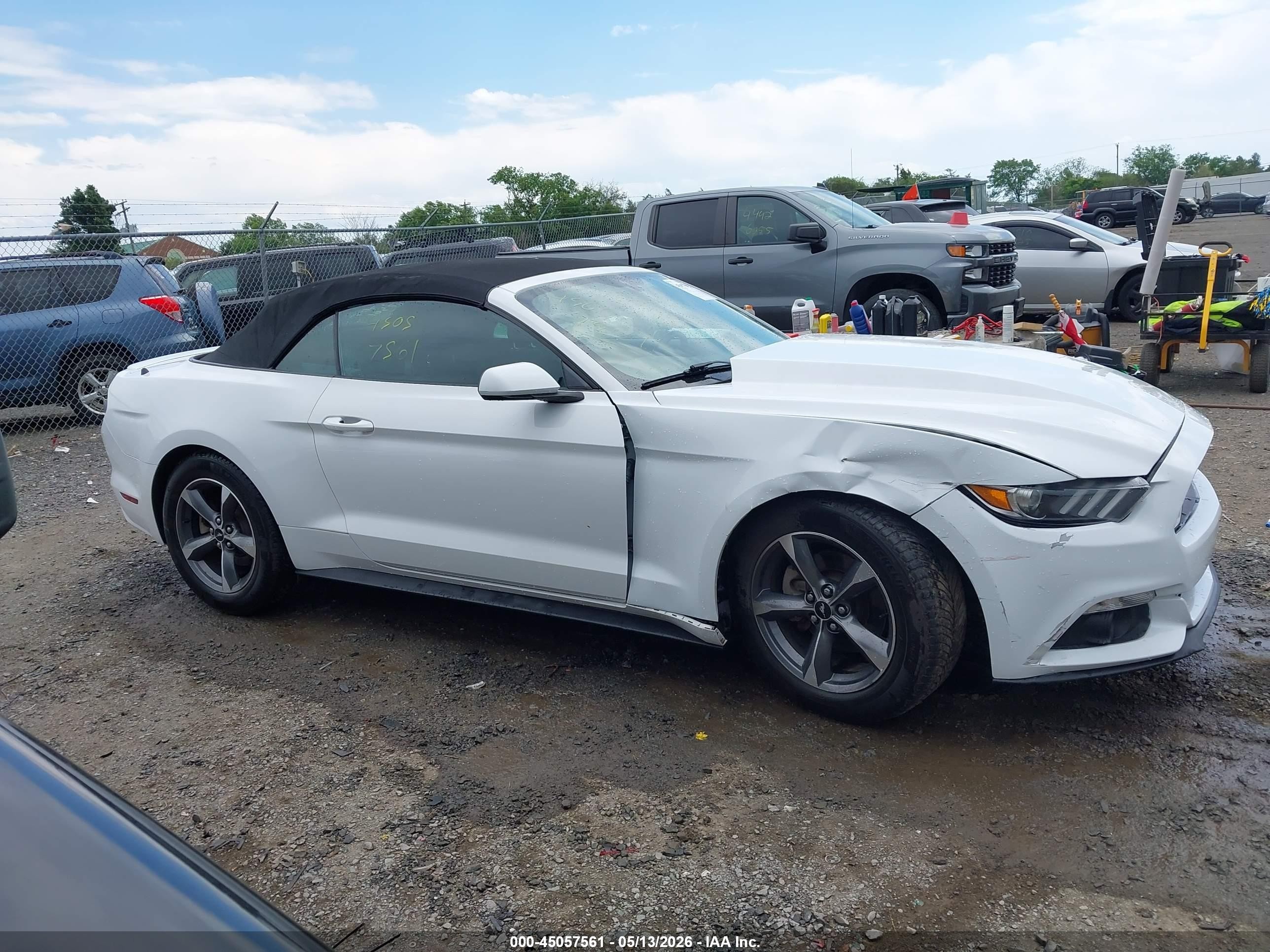 2015 Ford Mustang V6 White vin: 1FATP8EM7F5383813
