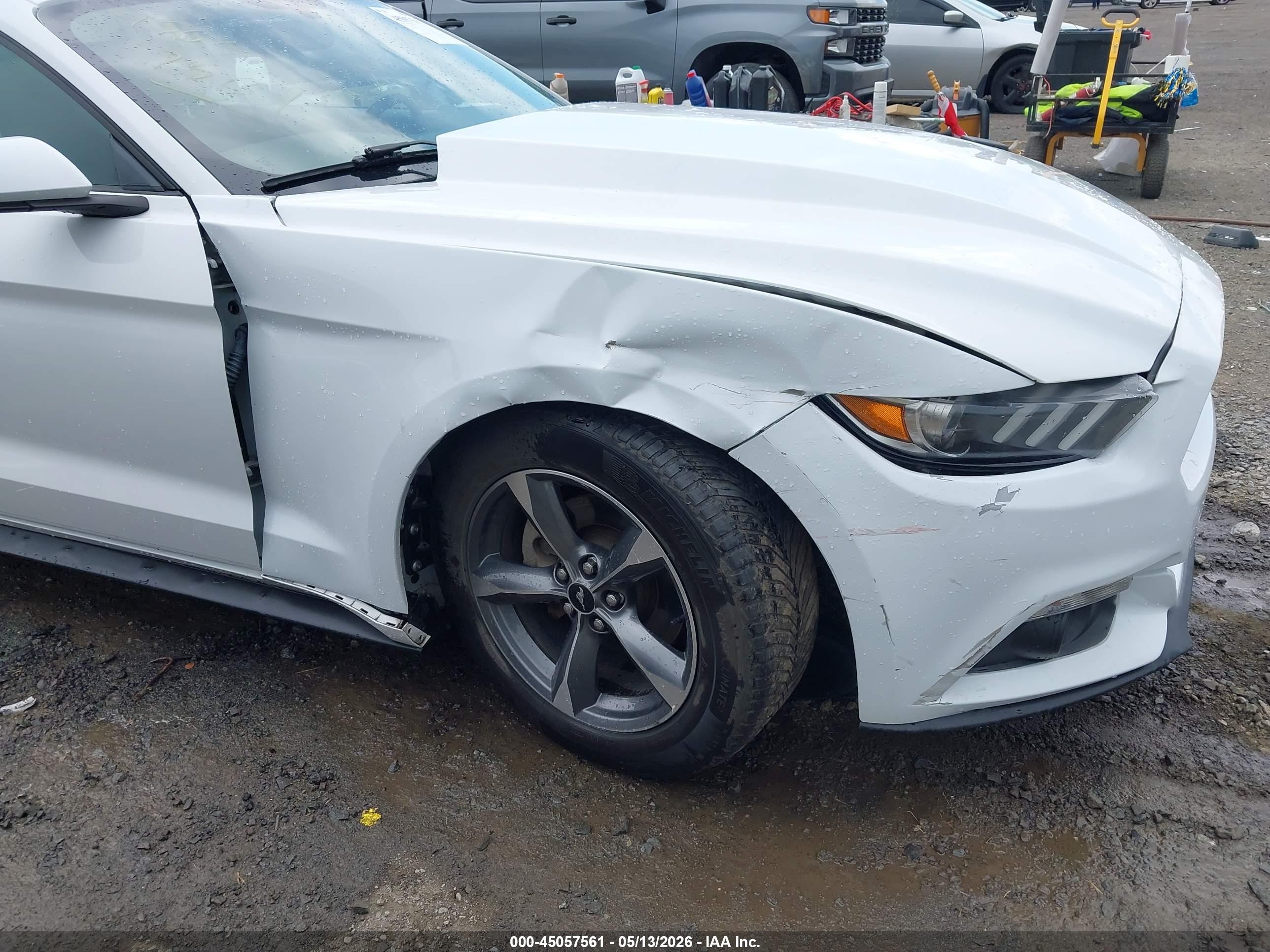 2015 Ford Mustang V6 White vin: 1FATP8EM7F5383813