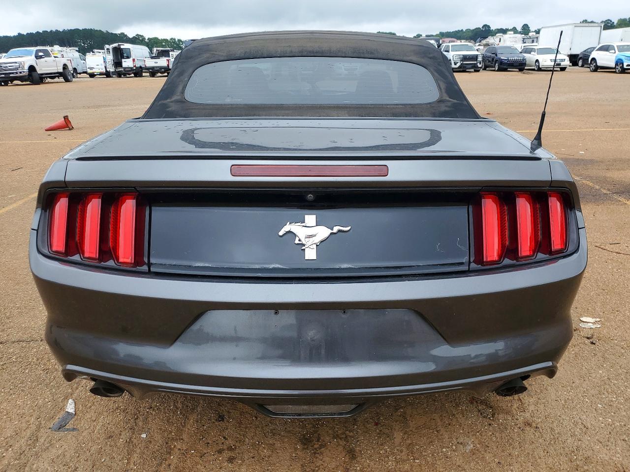 2015 Ford Mustang Угольный vin: 1FATP8EM9F5326447