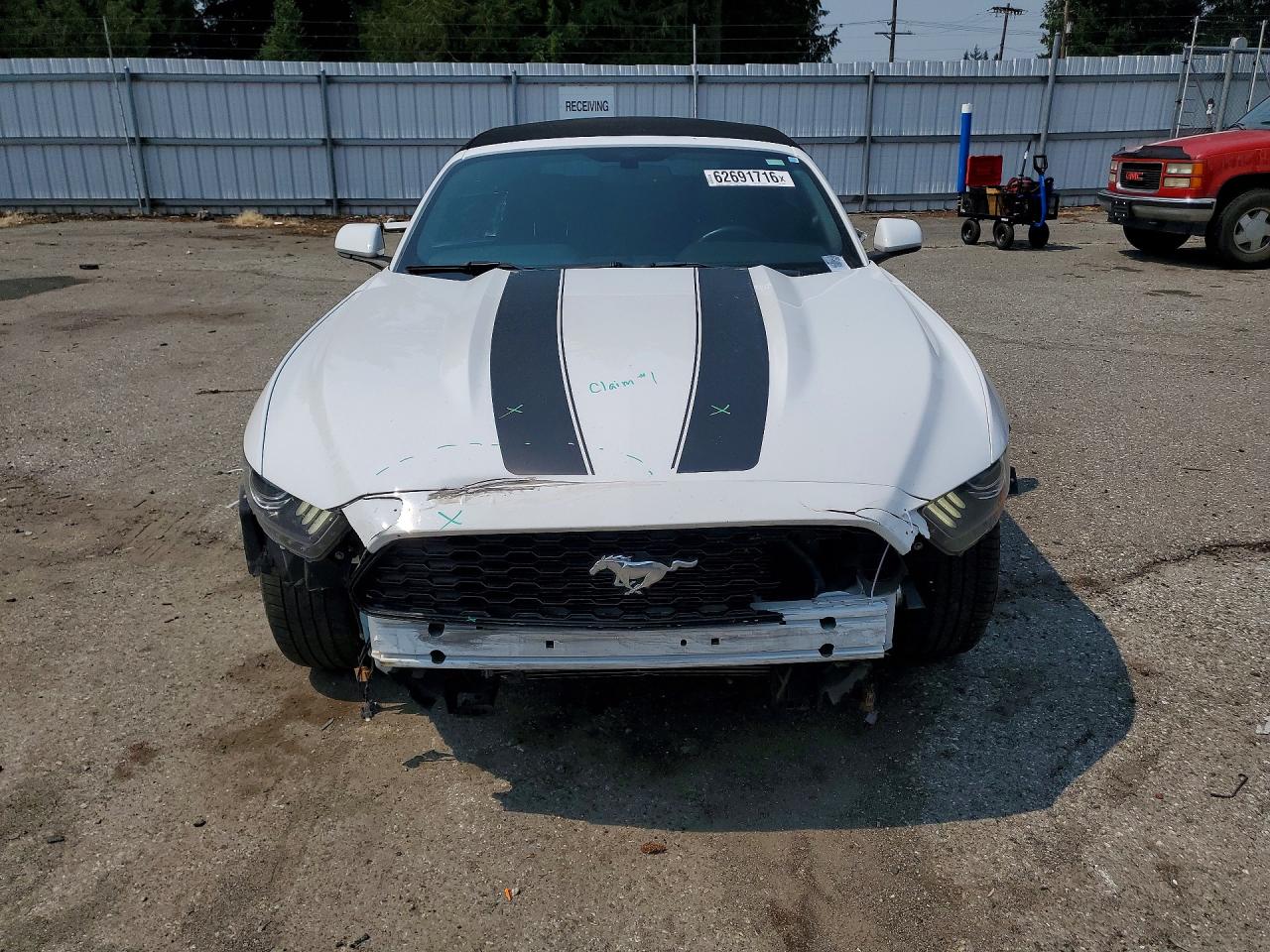 2015 Ford Mustang White vin: 1FATP8EM9F5329526