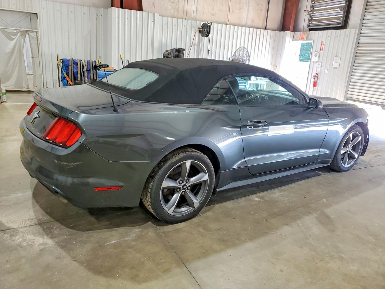 2015 Ford Mustang Charcoal vin: 1FATP8EM9F5332202