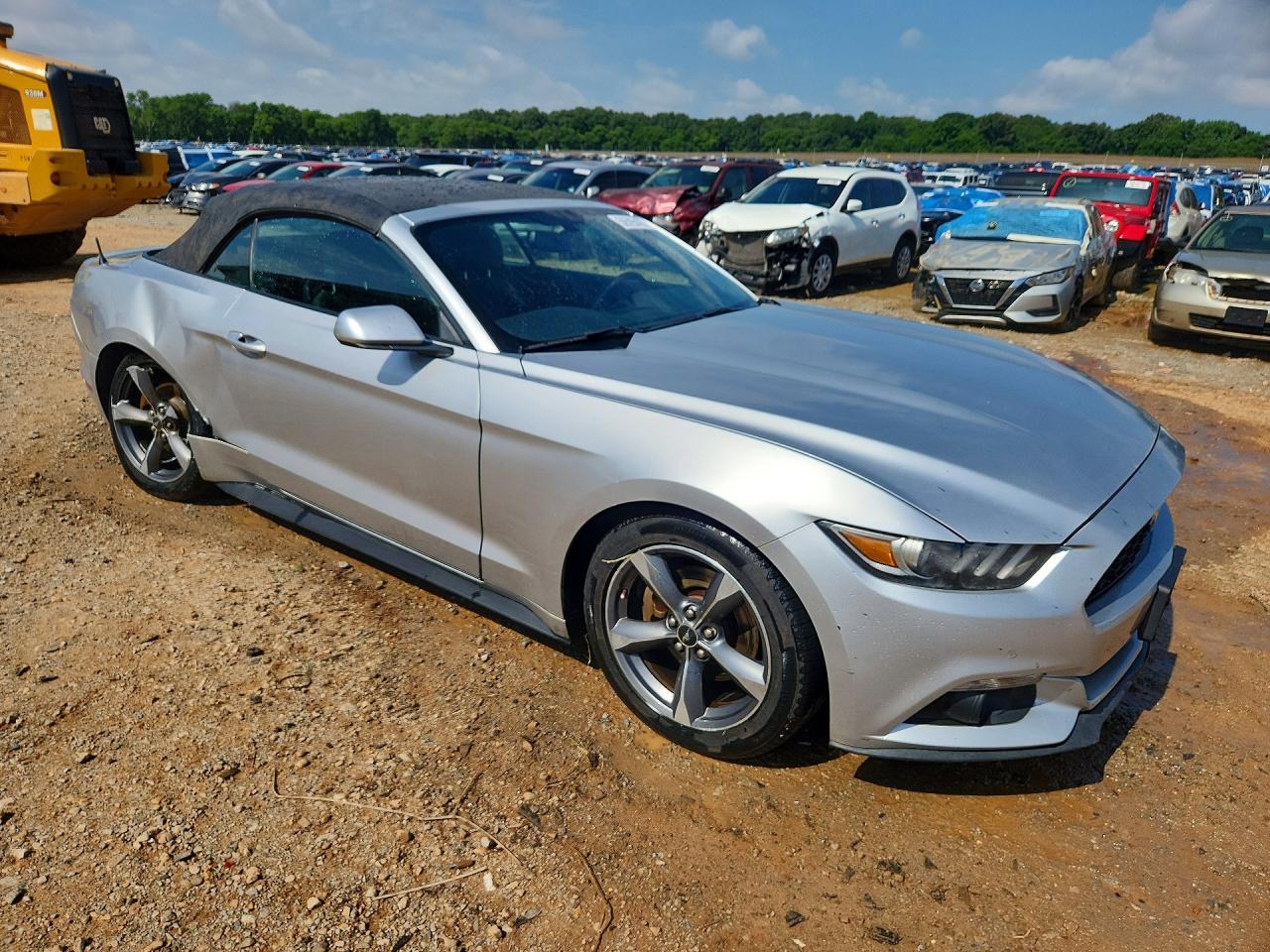 2015 Ford Mustang Silver vin: 1FATP8EM9F5358184