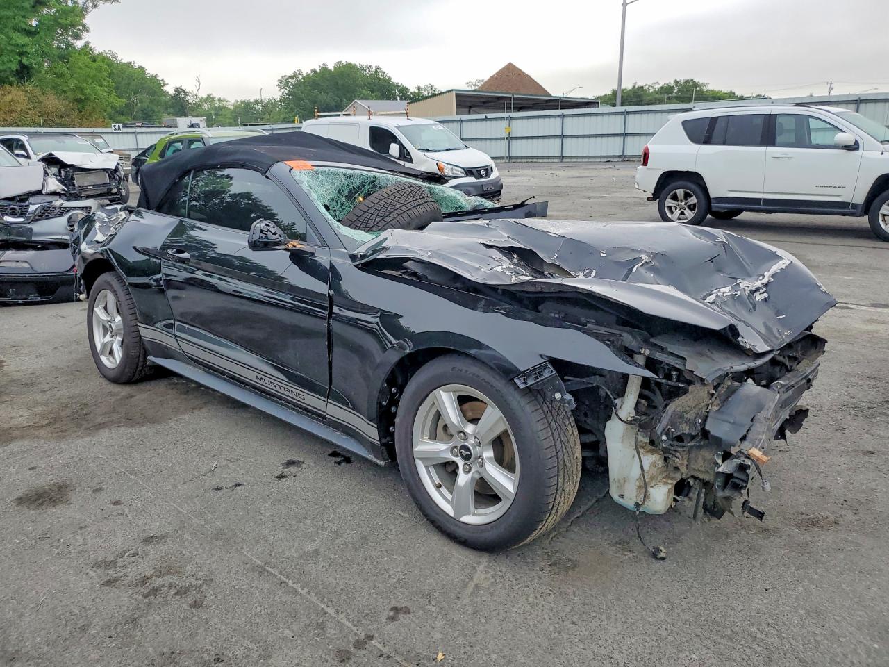 2015 Ford Mustang Black vin: 1FATP8EM9F5360808