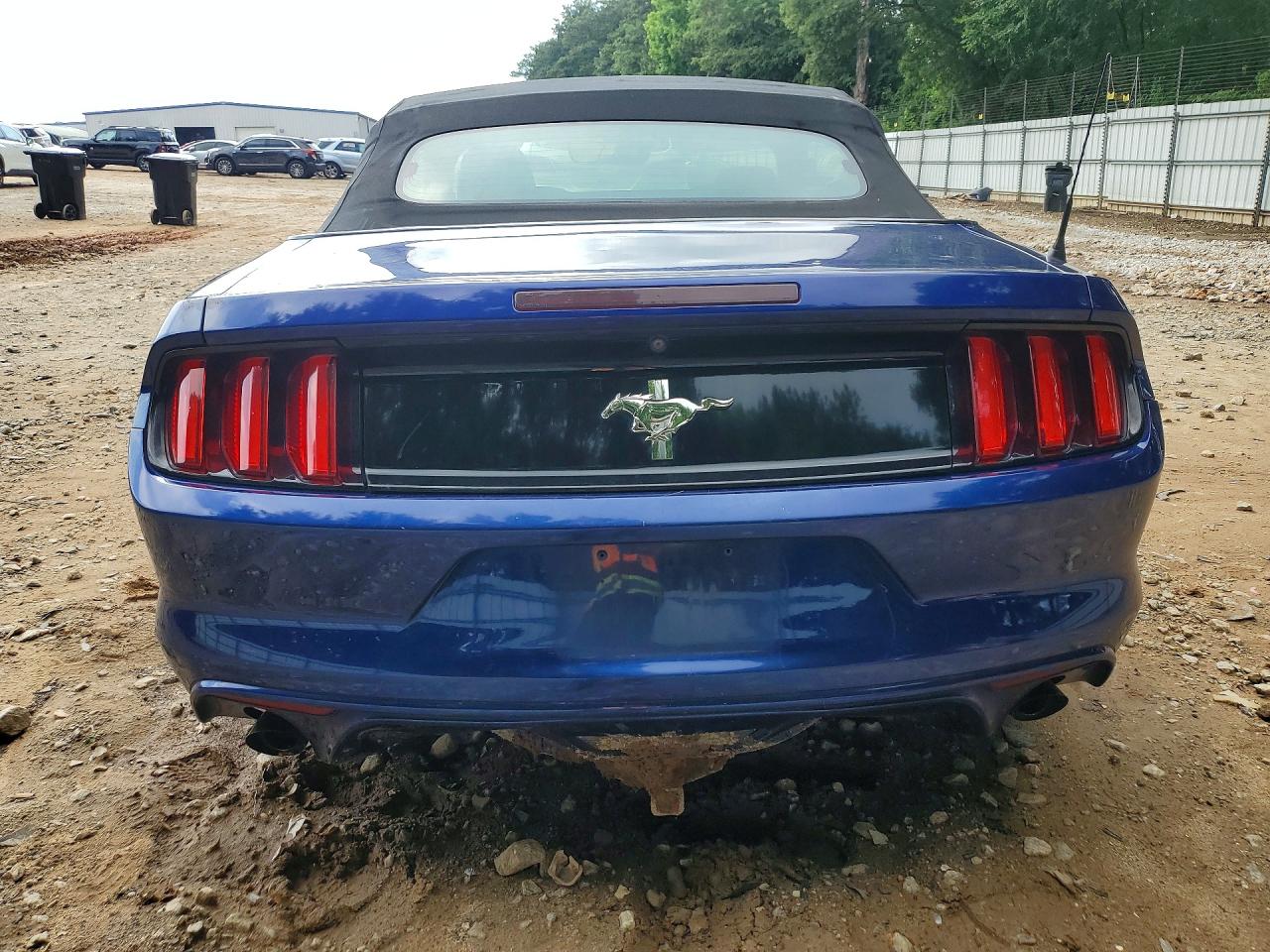 2015 Ford Mustang Blue vin: 1FATP8EM9F5371534