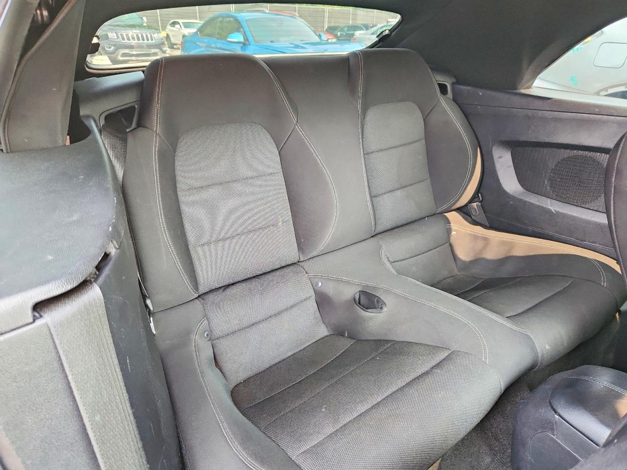 2015 Ford Mustang Black vin: 1FATP8EM9F5374675