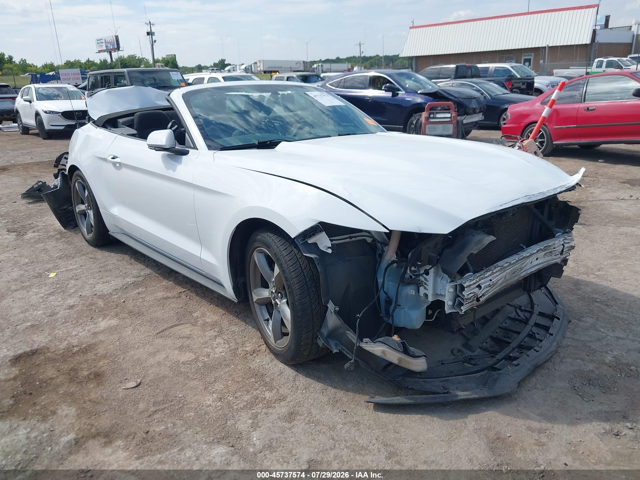 2015 Ford Mustang V6 White vin: 1FATP8EM9F5388527