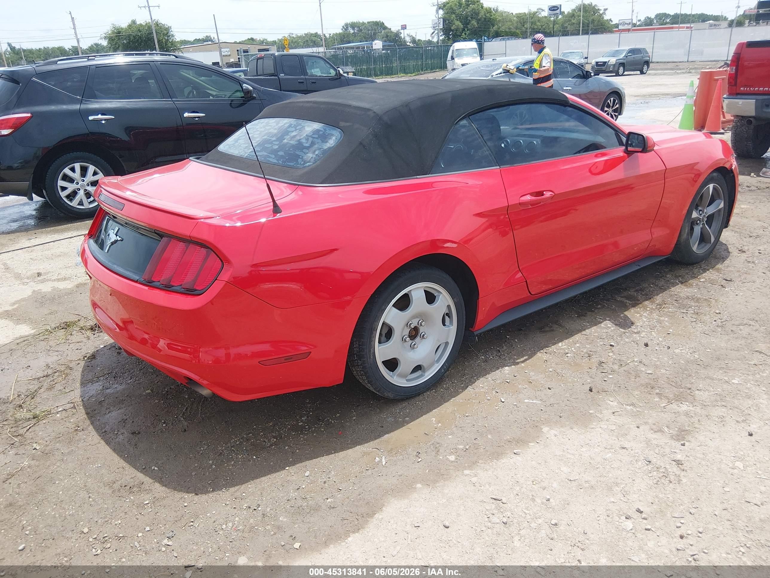 2015 Ford Mustang V6 Red vin: 1FATP8EMXF5371624
