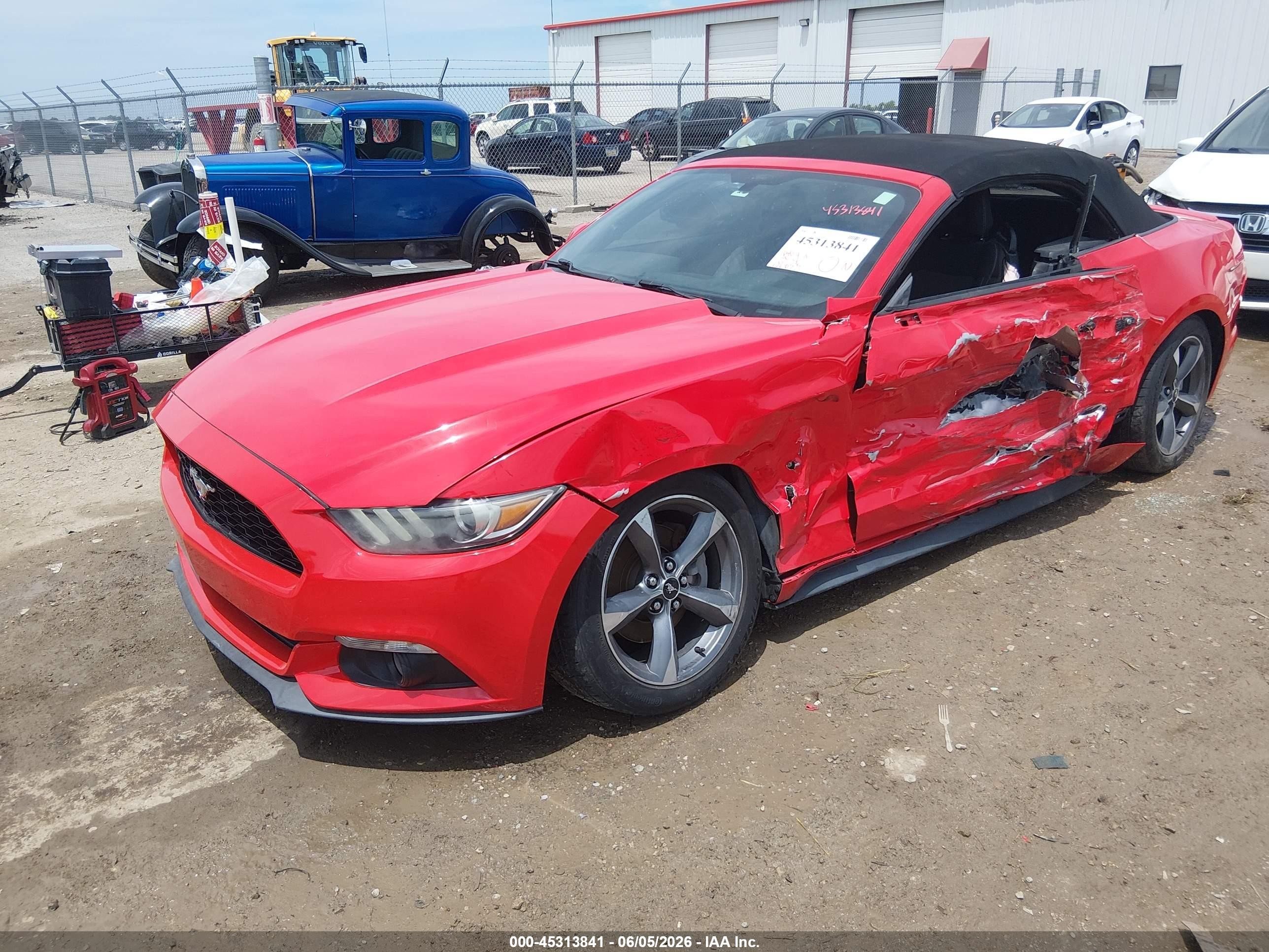 2015 Ford Mustang V6 Red vin: 1FATP8EMXF5371624