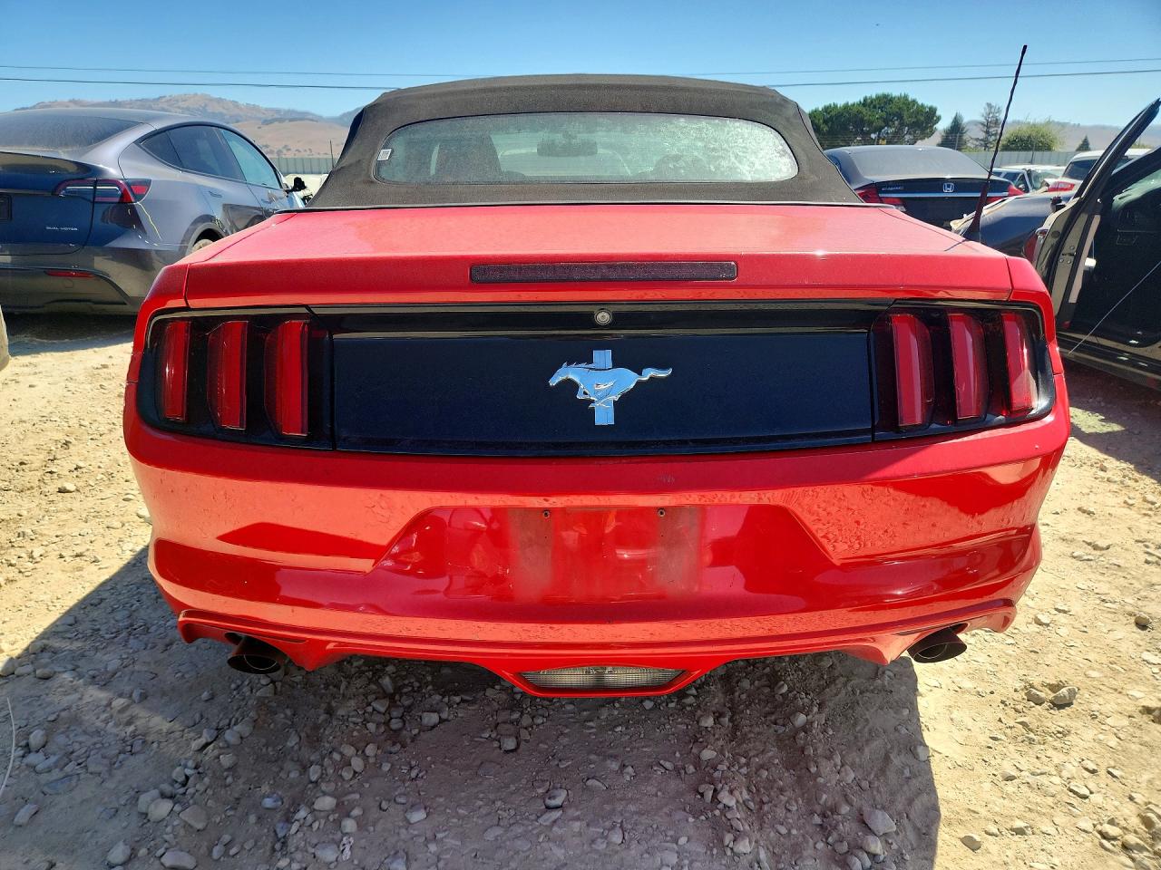 2015 Ford Mustang Красный vin: 1FATP8EMXF5418912