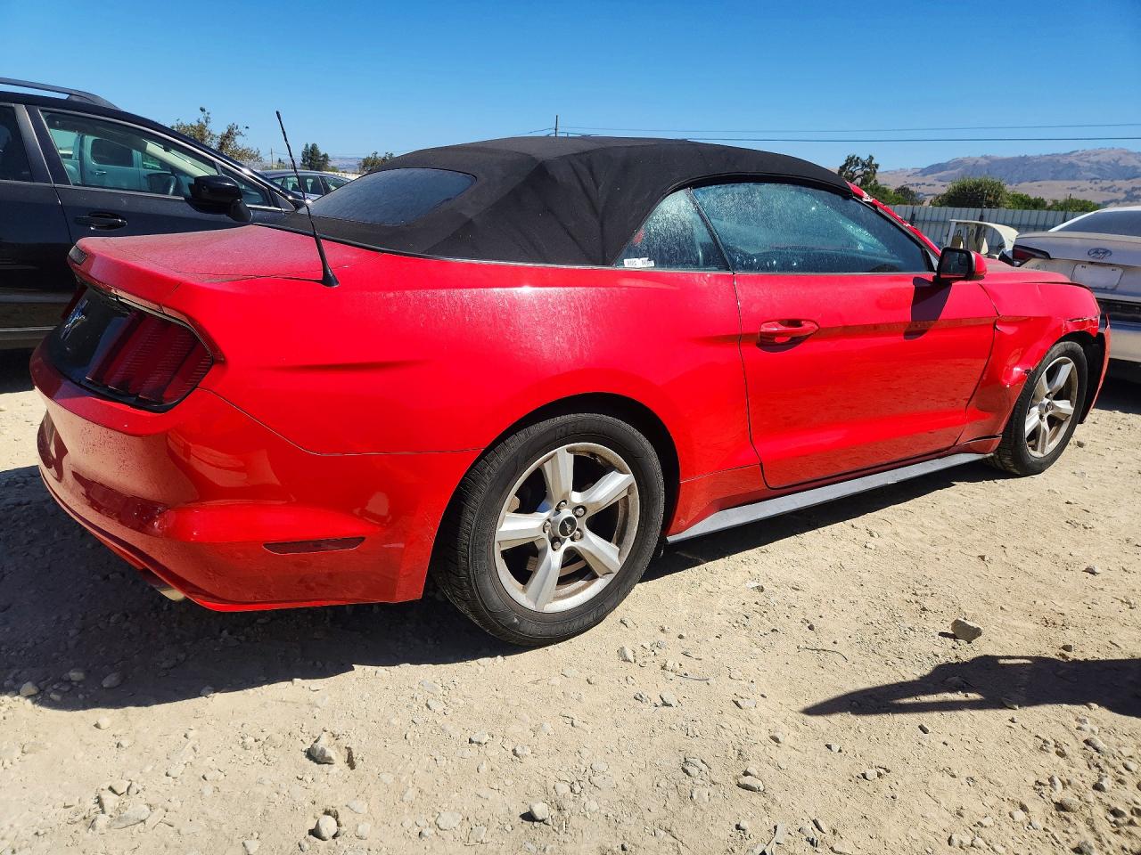 2015 Ford Mustang Красный vin: 1FATP8EMXF5418912