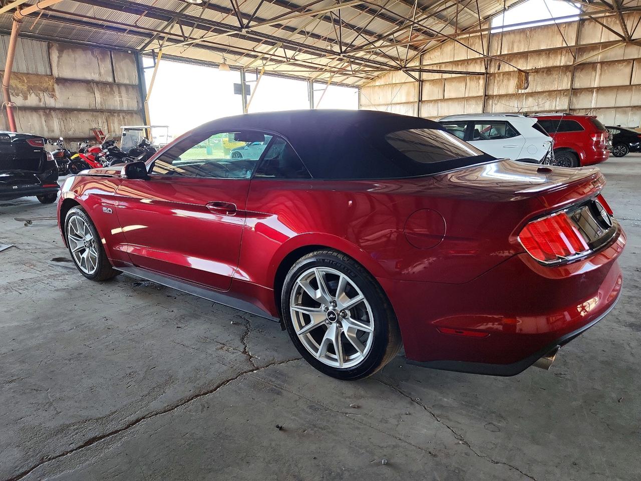 2015 Ford Mustang Gt Red vin: 1FATP8FF6F5382636