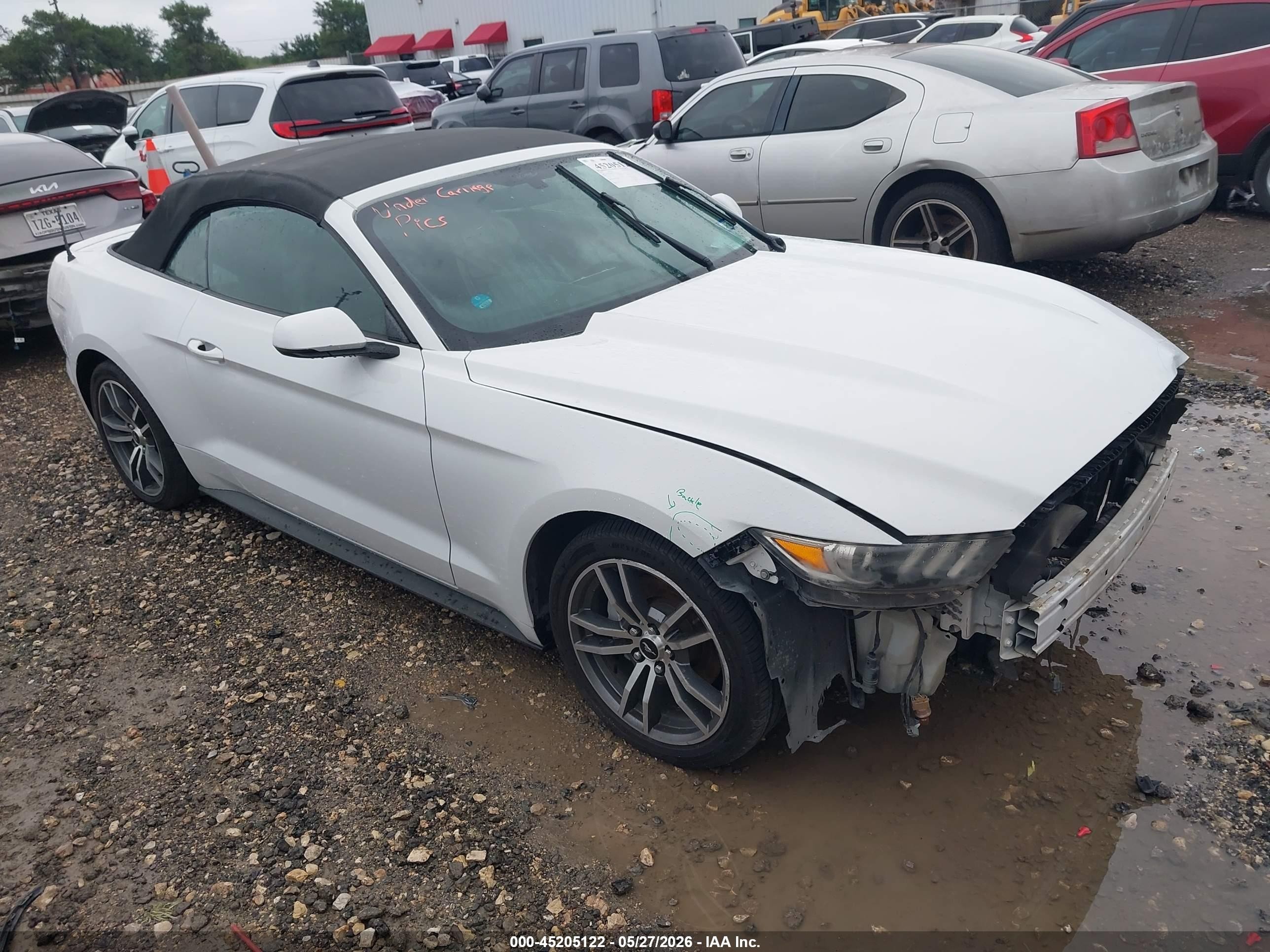 2015 Ford Mustang Ecoboost Premium Белый vin: 1FATP8UH0F5352729