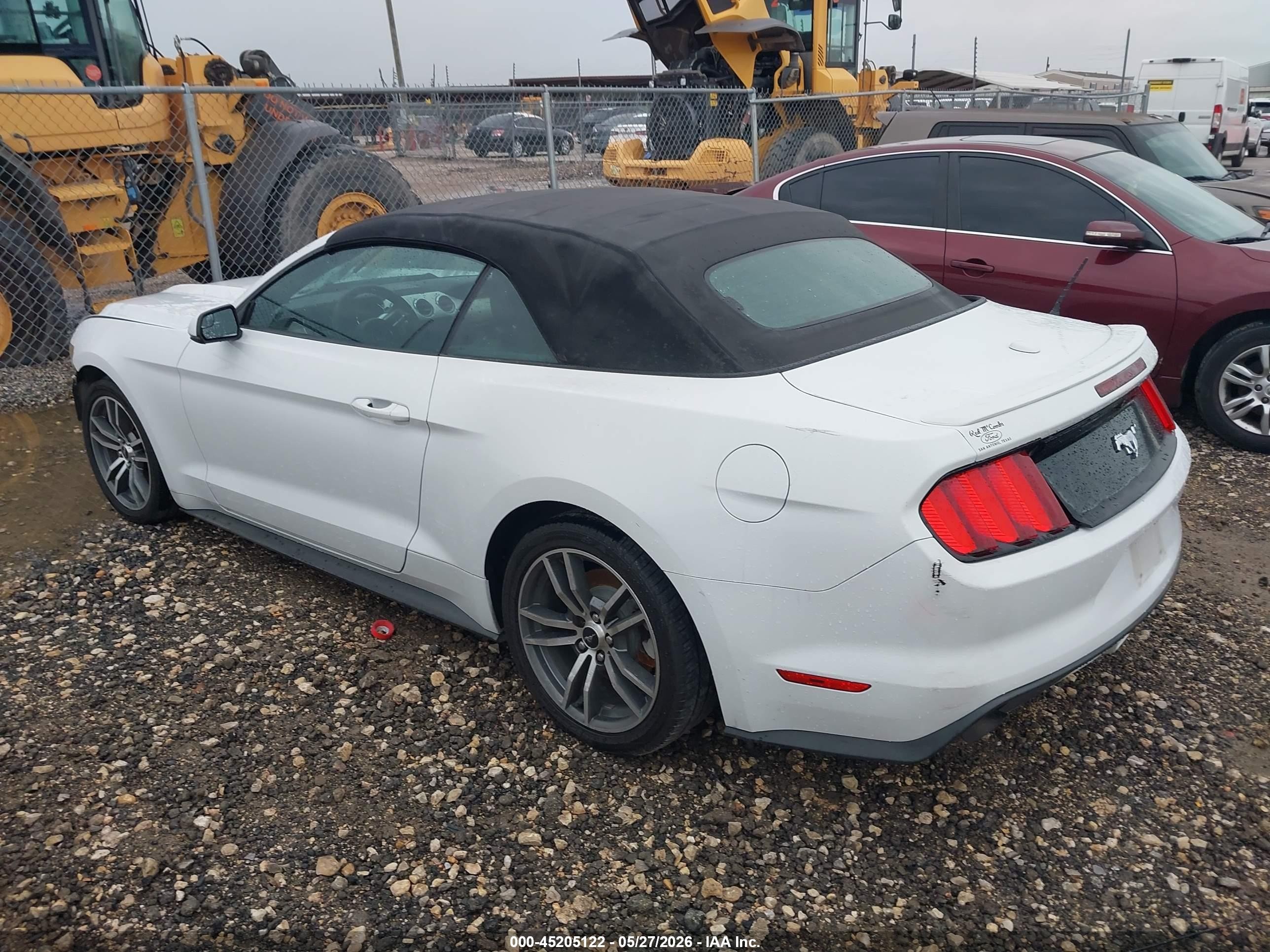 2015 Ford Mustang Ecoboost Premium White vin: 1FATP8UH0F5352729