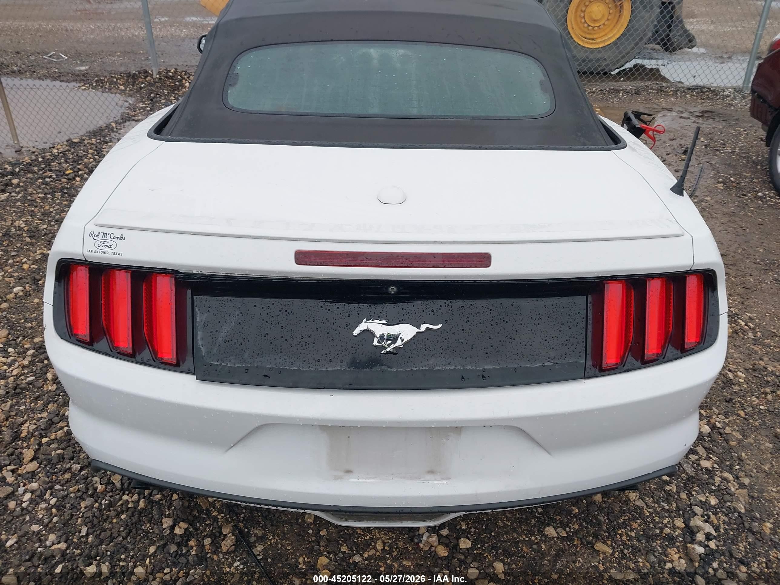 2015 Ford Mustang Ecoboost Premium White vin: 1FATP8UH0F5352729