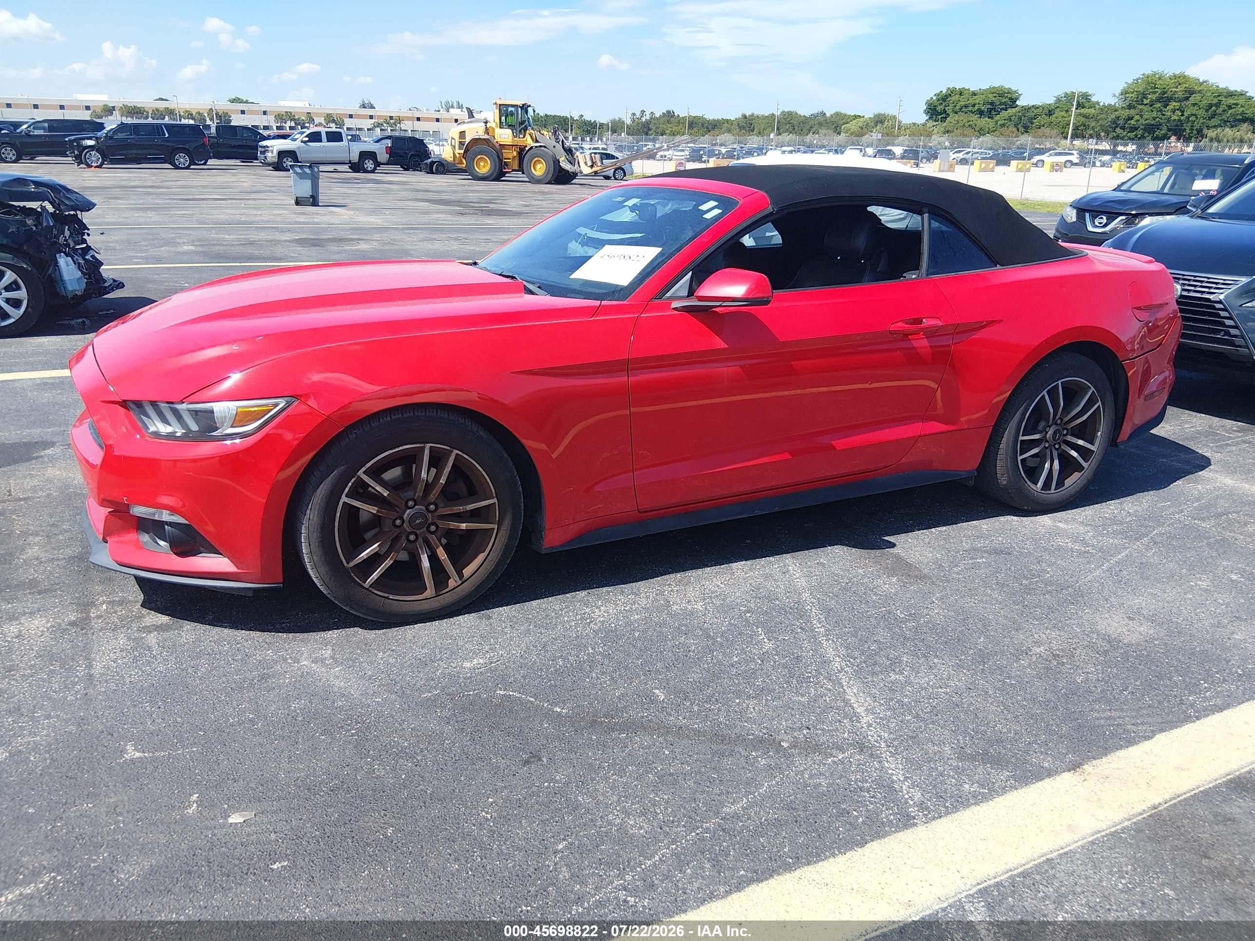 2015 Ford Mustang Ecoboost Premium Красный vin: 1FATP8UH0F5382961