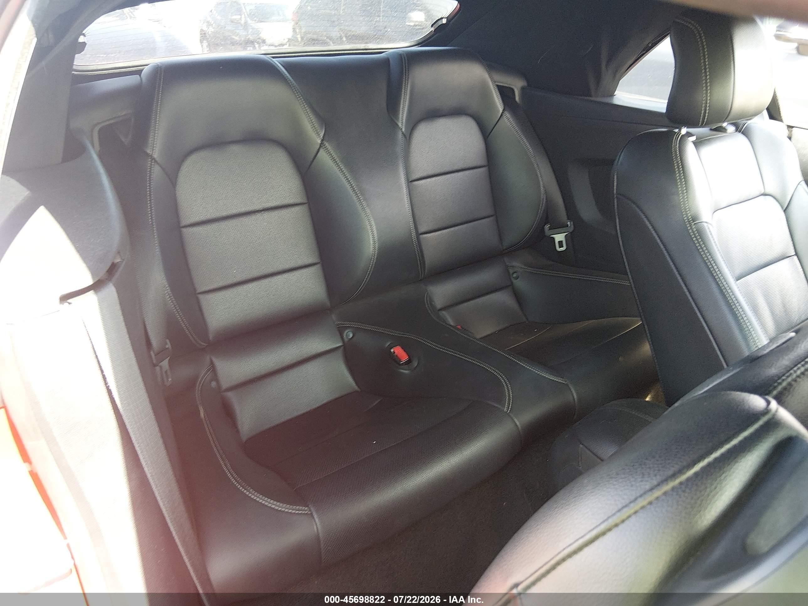 2015 Ford Mustang Ecoboost Premium Красный vin: 1FATP8UH0F5382961