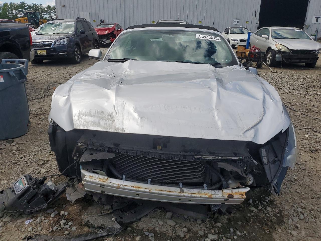 2017 Ford Mustang Silver vin: 1FATP8UH0H5281759