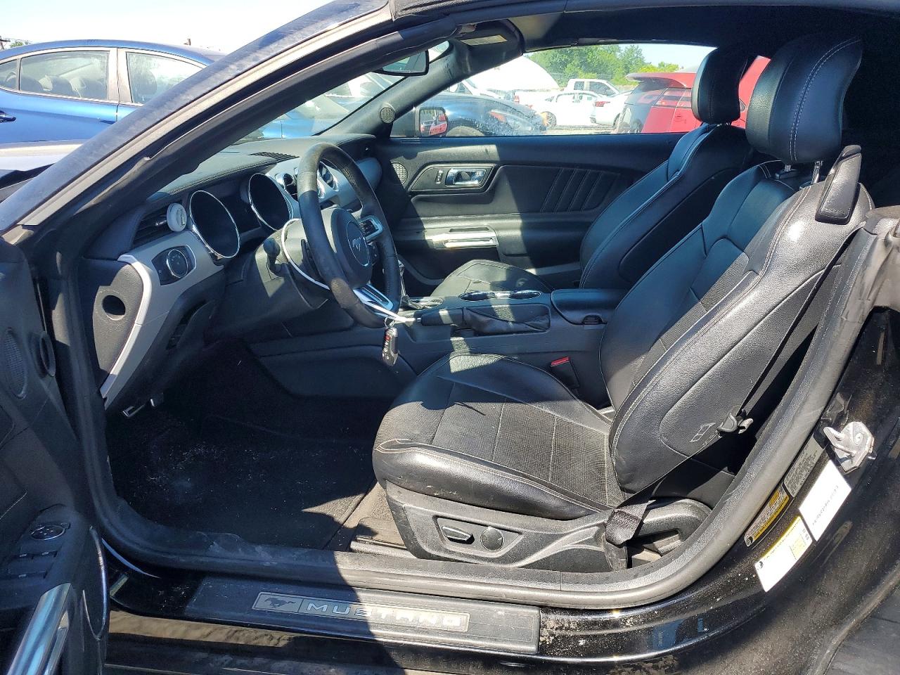 2015 Ford Mustang Black vin: 1FATP8UH1F5396898