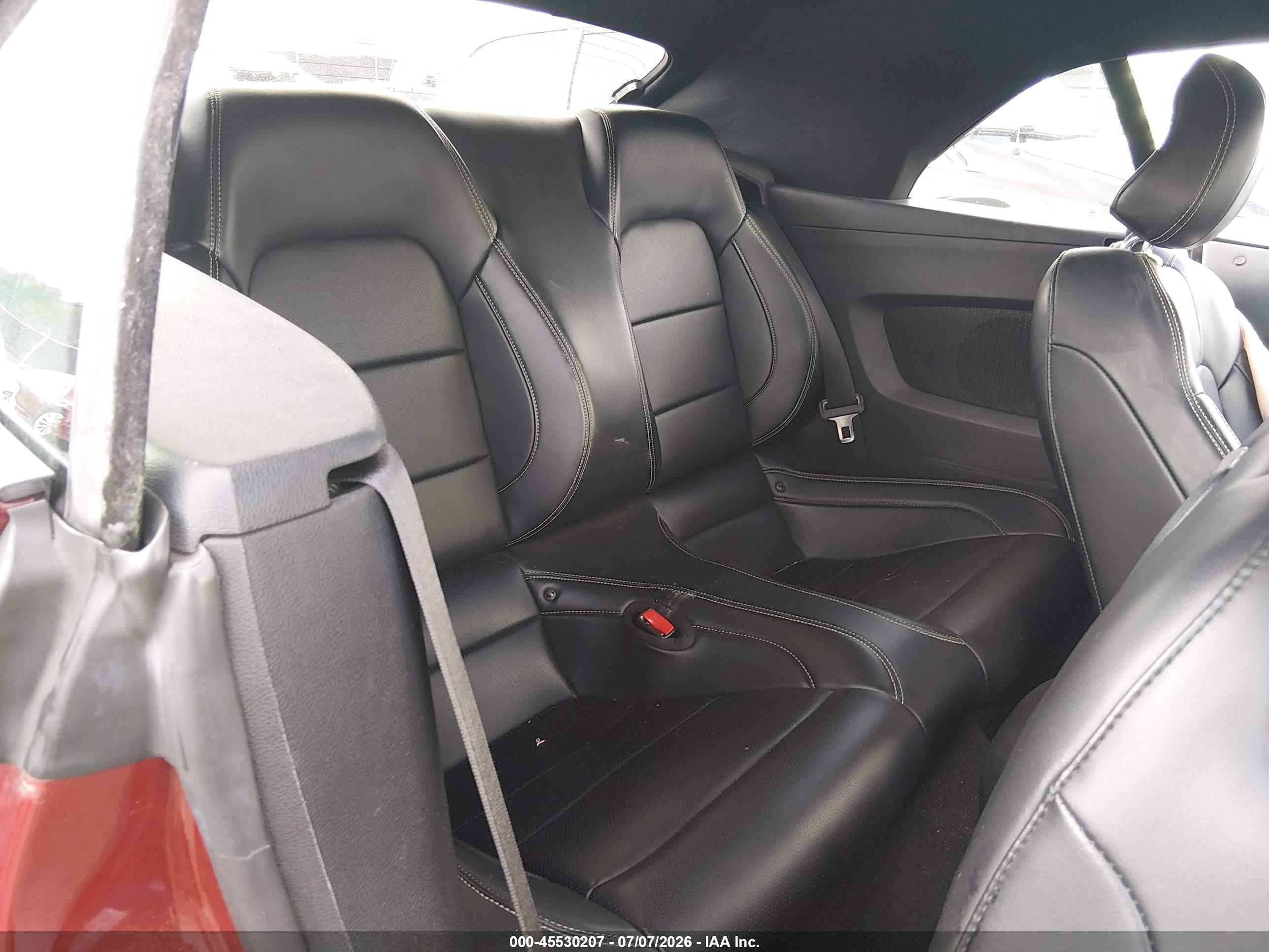 2015 Ford Mustang Ecoboost Premium Red vin: 1FATP8UH2F5328481