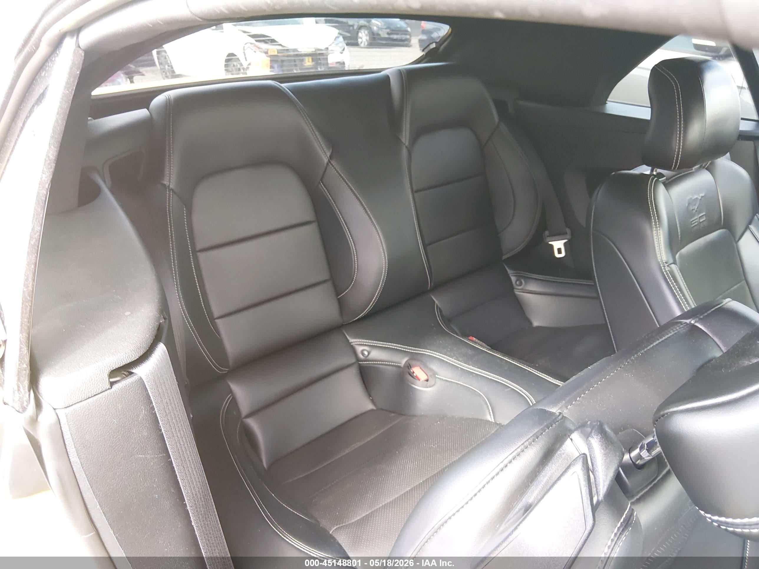 2015 Ford Mustang Ecoboost Premium Желтый vin: 1FATP8UH2F5399471