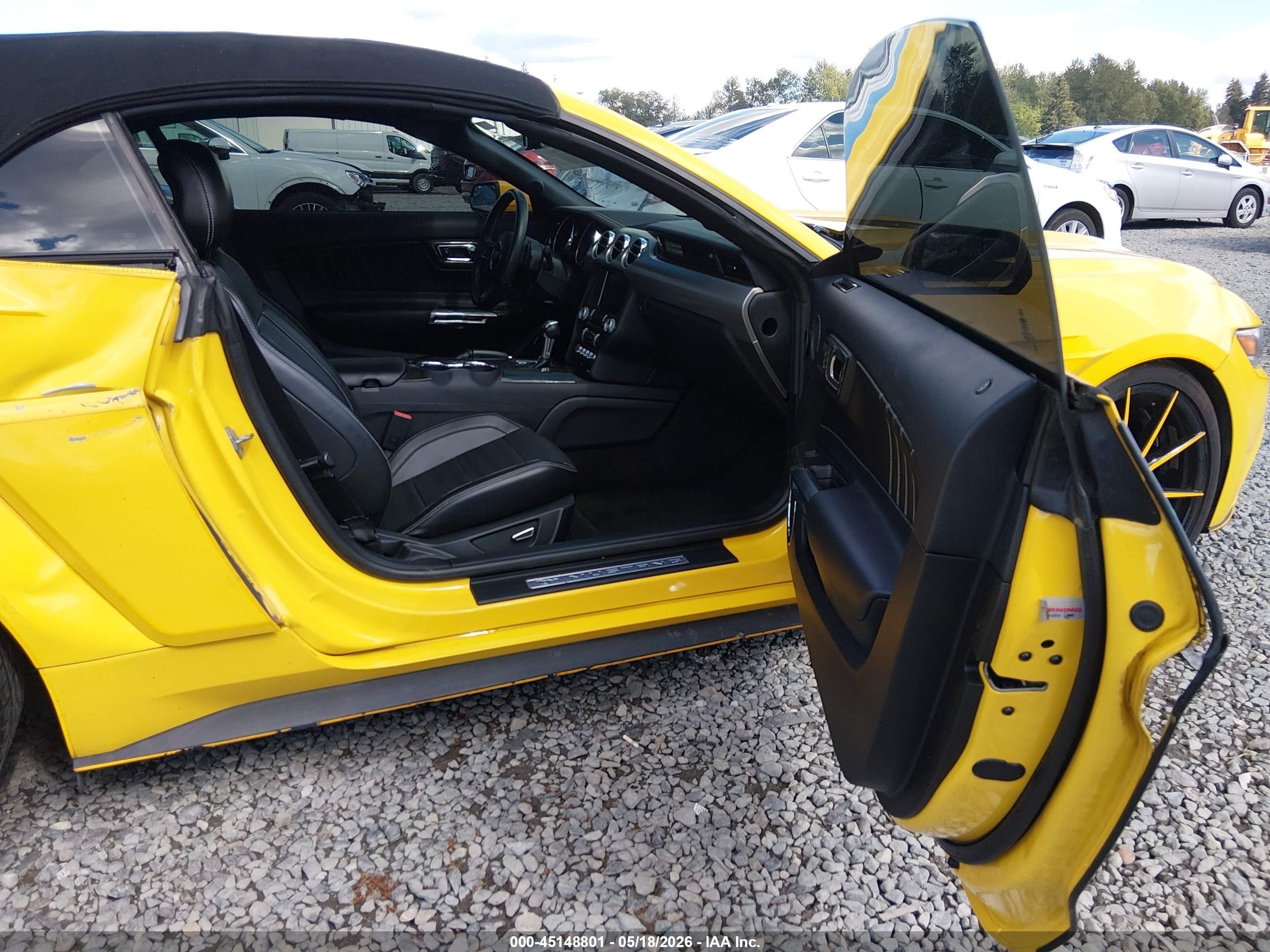 2015 Ford Mustang Ecoboost Premium Желтый vin: 1FATP8UH2F5399471