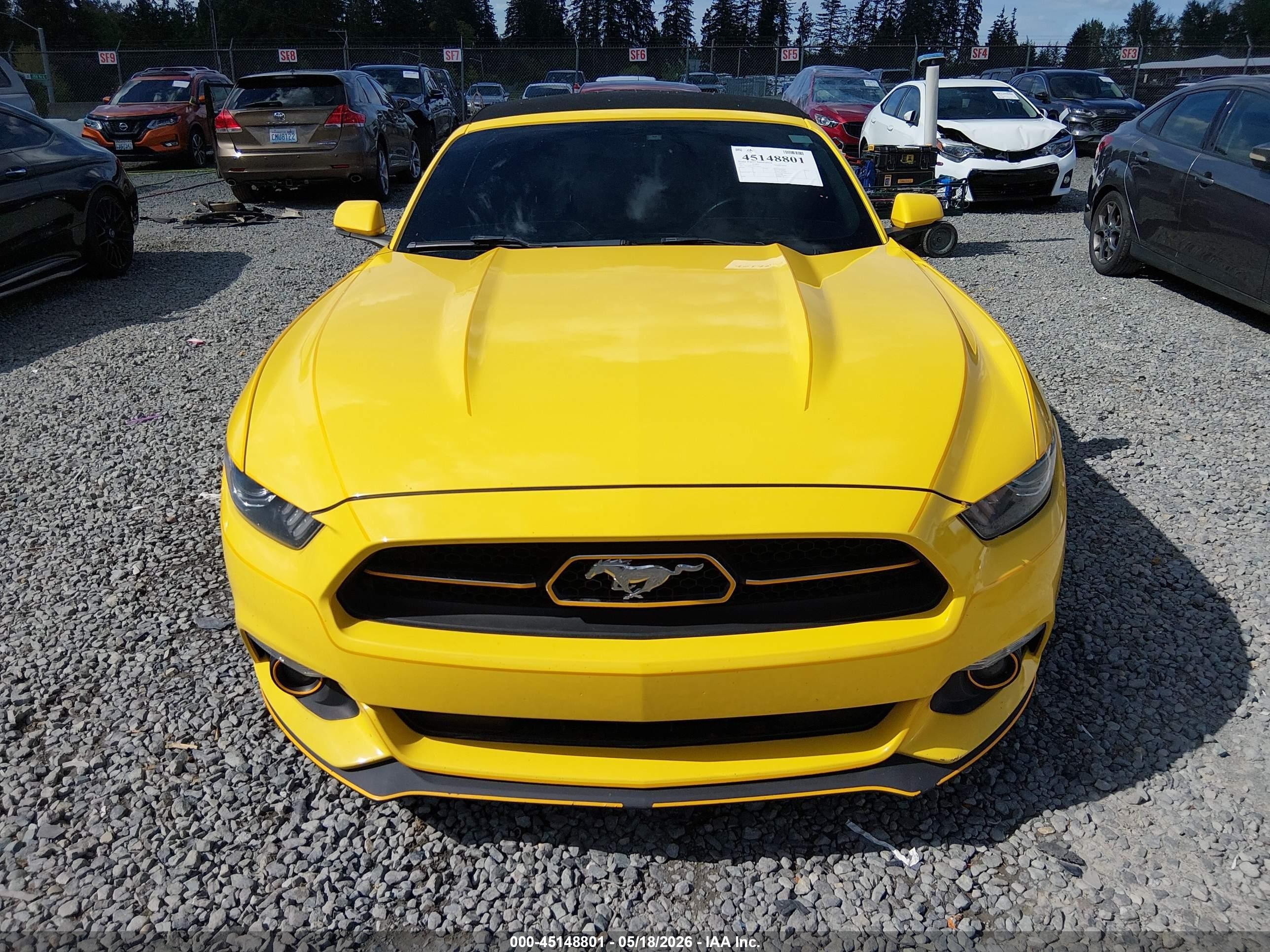 2015 Ford Mustang Ecoboost Premium Желтый vin: 1FATP8UH2F5399471