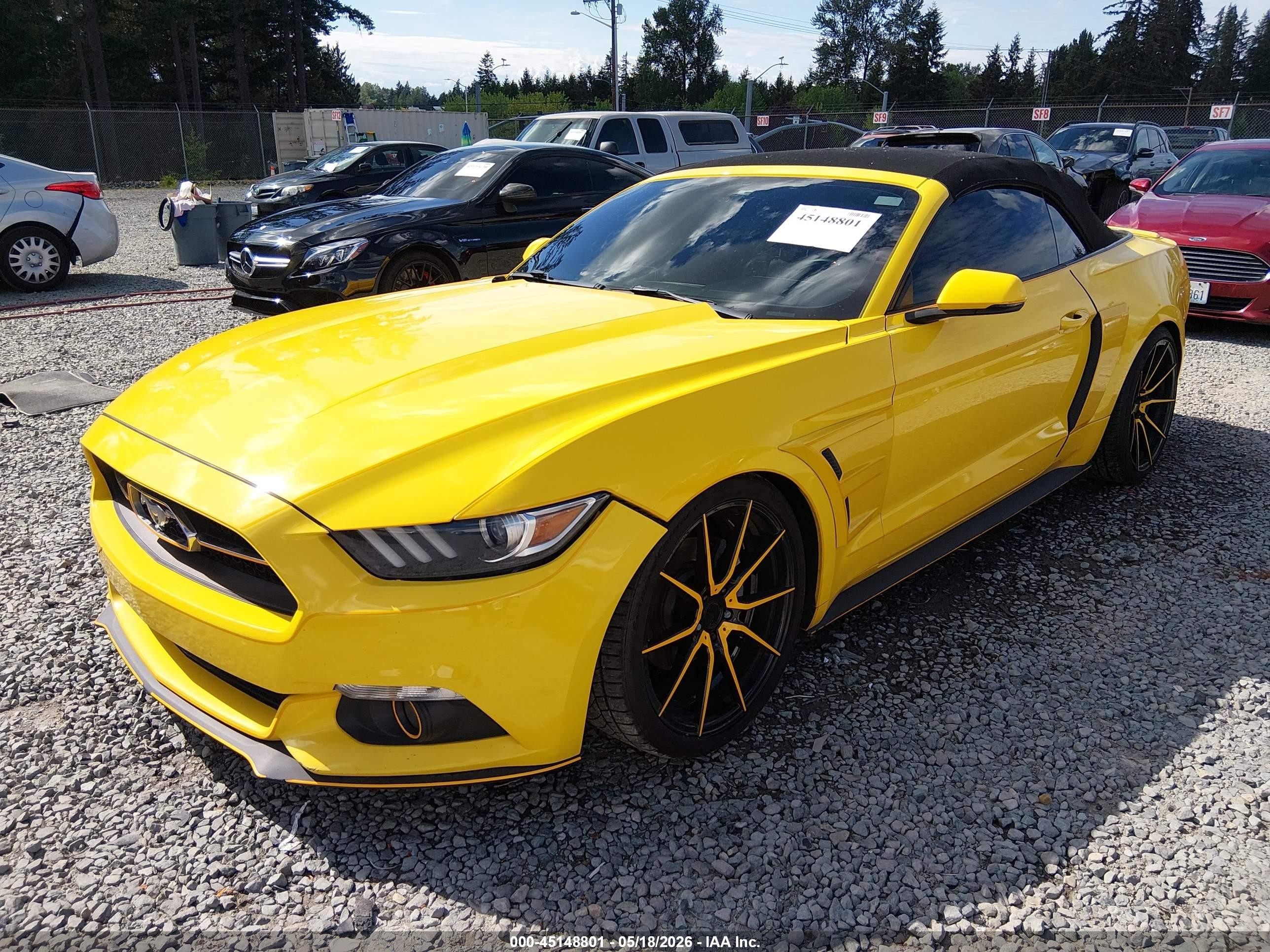 2015 Ford Mustang Ecoboost Premium Желтый vin: 1FATP8UH2F5399471