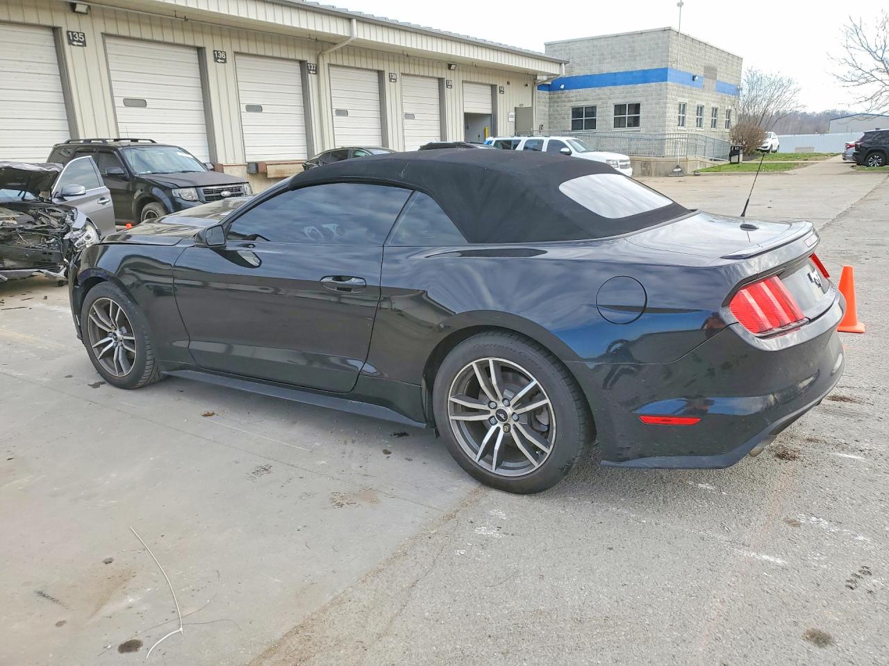 2017 Ford Mustang Black vin: 1FATP8UH2H5245099