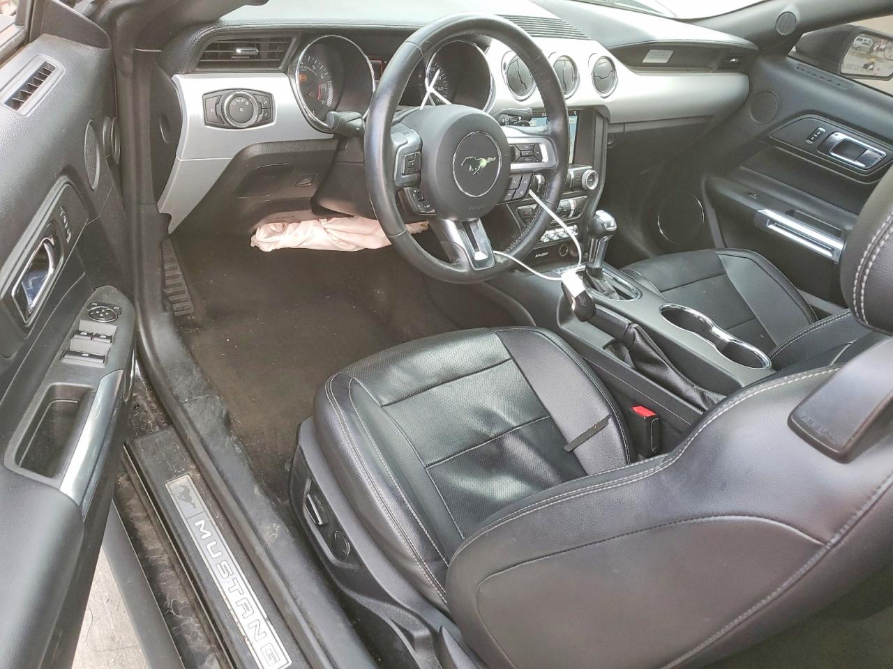 2017 Ford Mustang Black vin: 1FATP8UH2H5245099