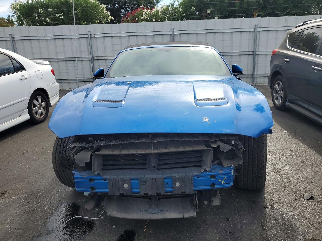 2020 Ford Mustang Blue vin: 1FATP8UH2L5180070