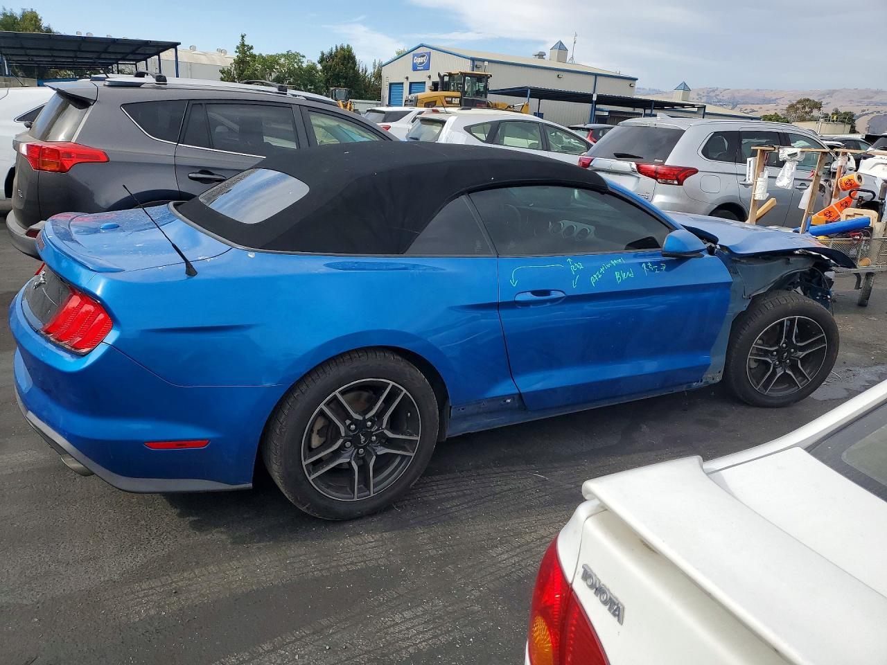 2020 Ford Mustang Blue vin: 1FATP8UH2L5180070