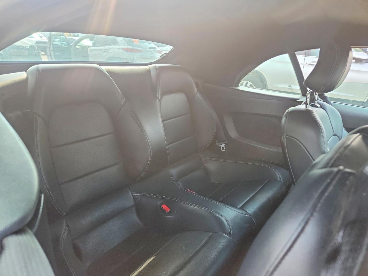 2015 Ford Mustang Gray vin: 1FATP8UH3F5397454