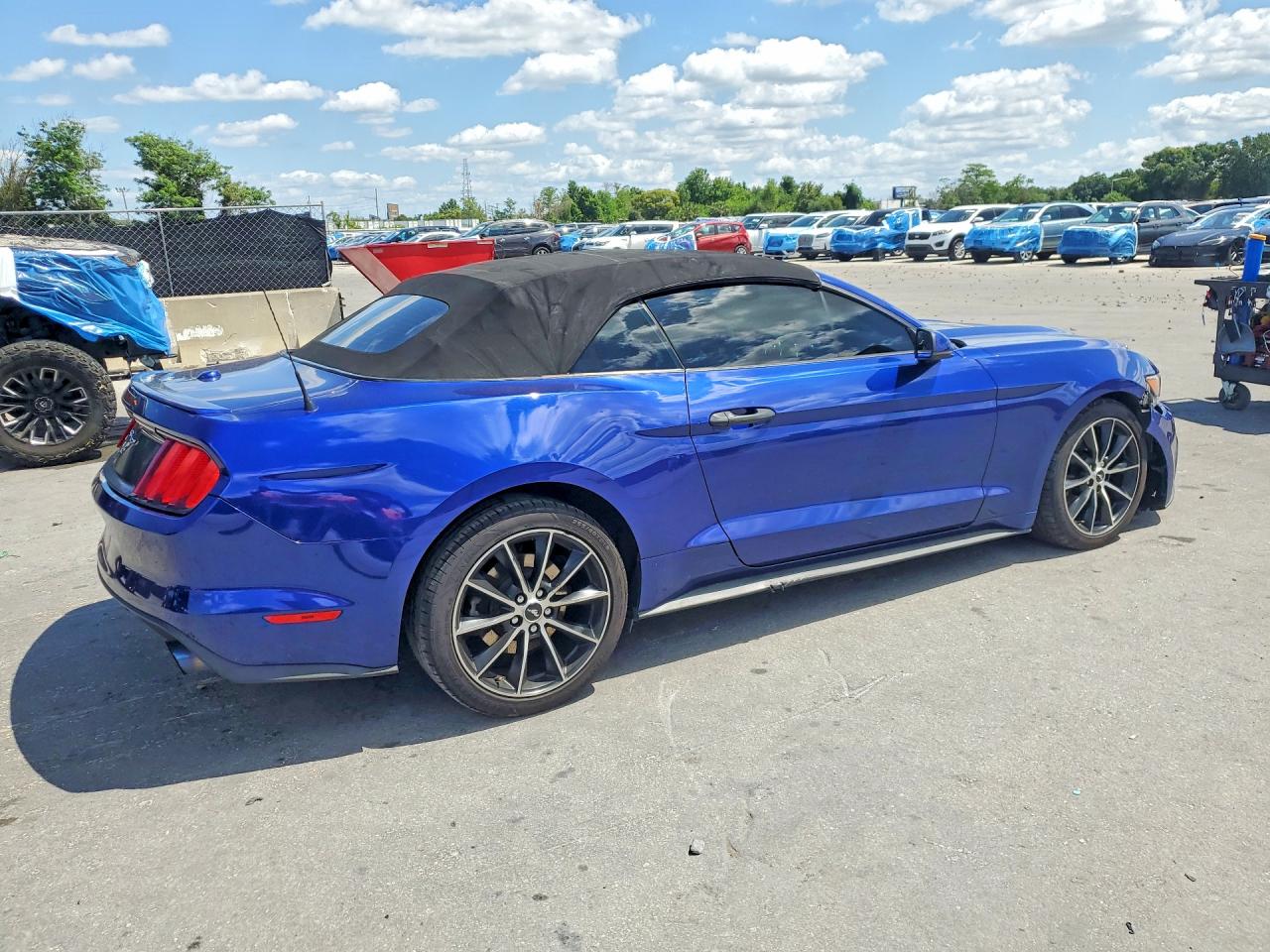 2016 Ford Mustang Синий vin: 1FATP8UH4G5236144