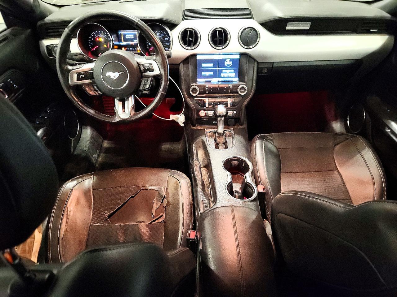 2015 Ford Mustang Черный vin: 1FATP8UH6F5396752