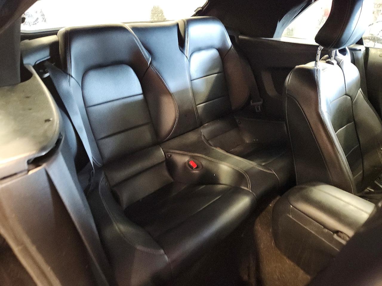 2015 Ford Mustang Черный vin: 1FATP8UH6F5396752