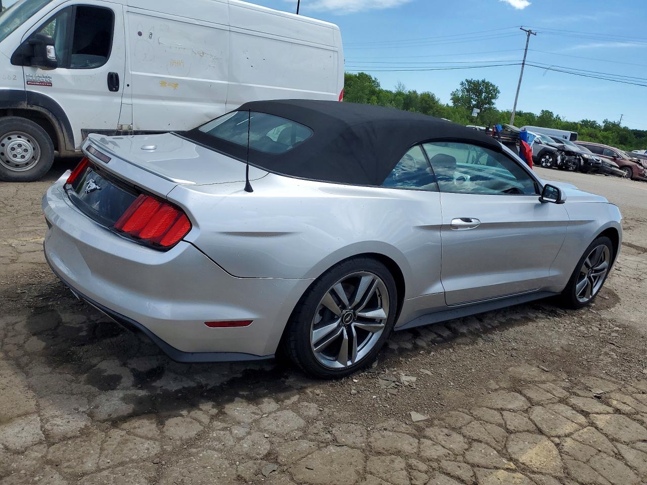 2015 Ford Mustang Silver vin: 1FATP8UH7F5356356