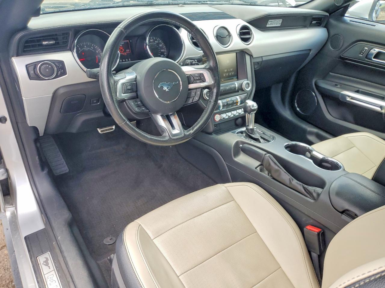 2015 Ford Mustang Silver vin: 1FATP8UH7F5356356