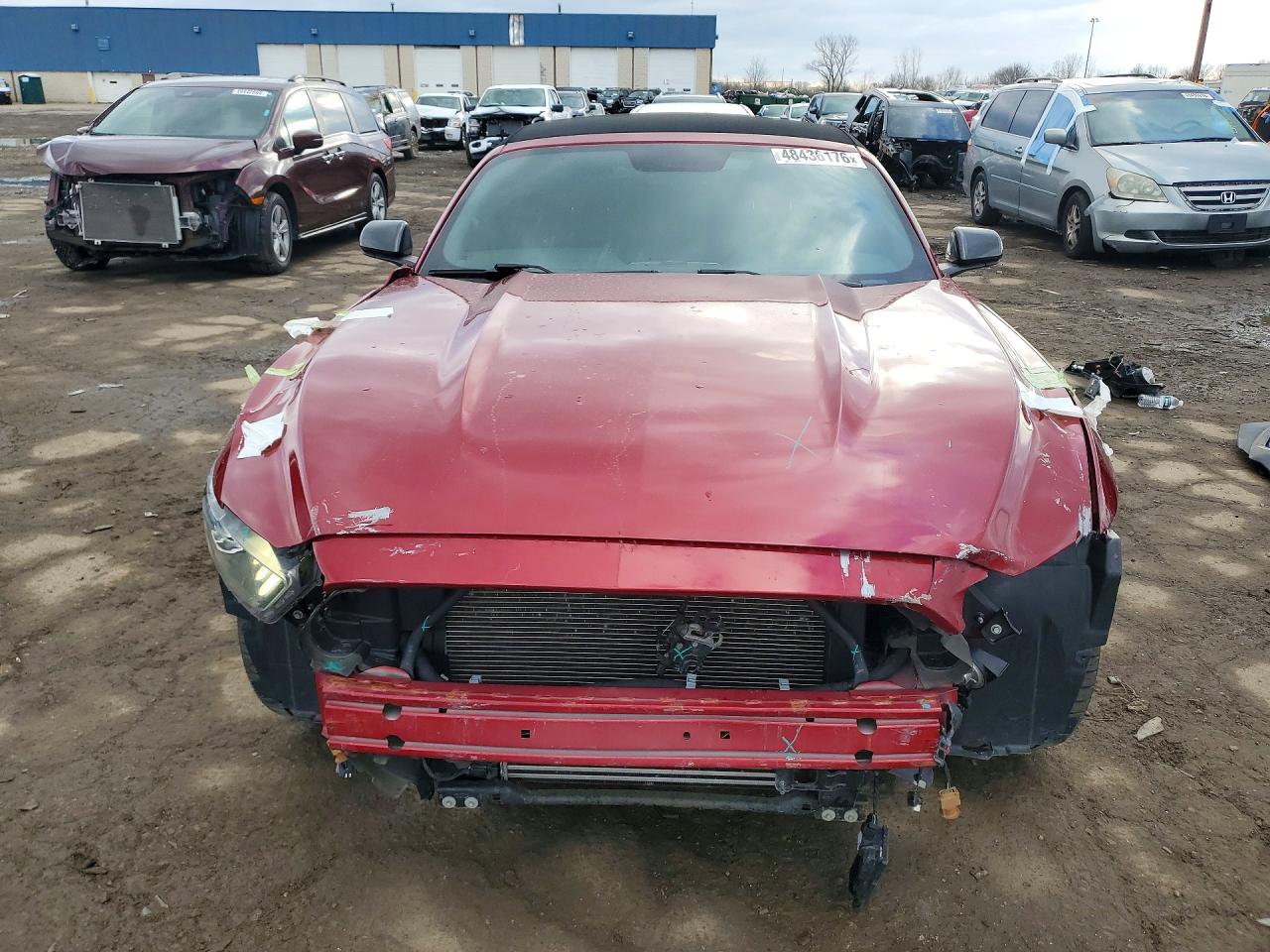 2015 Ford Mustang Red vin: 1FATP8UH7F5374405