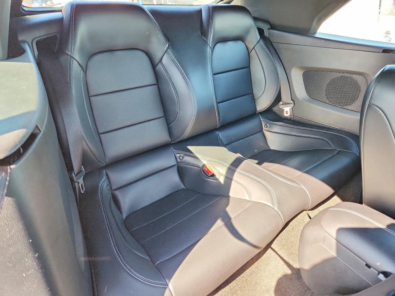 2015 Ford Mustang Black vin: 1FATP8UH7F5374582
