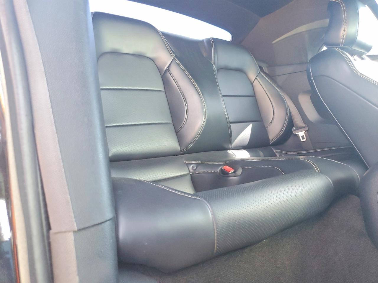 2015 Ford Mustang Черный vin: 1FATP8UH8F5374672