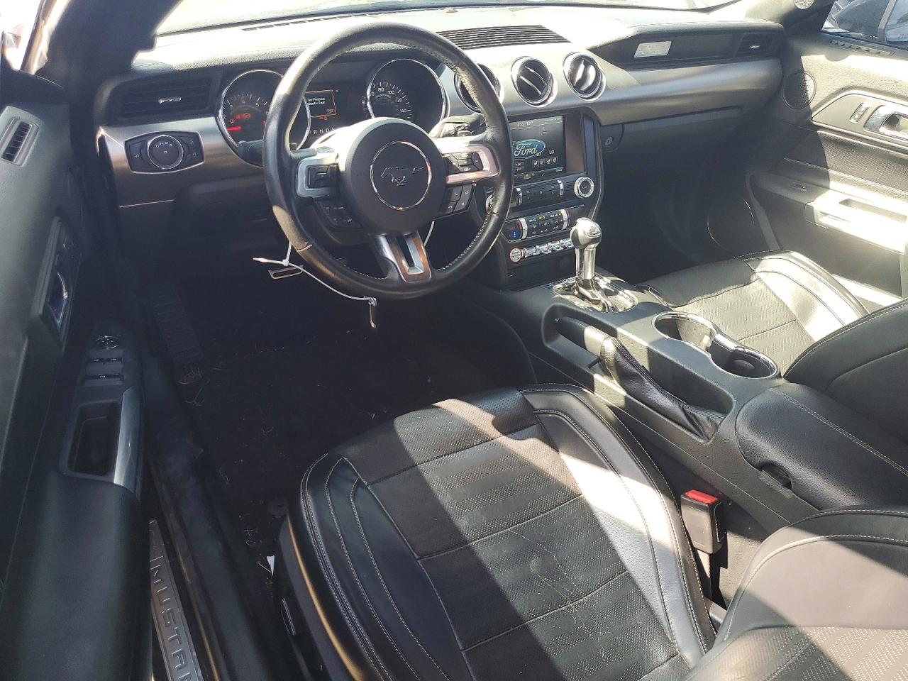 2015 Ford Mustang Черный vin: 1FATP8UH8F5374672