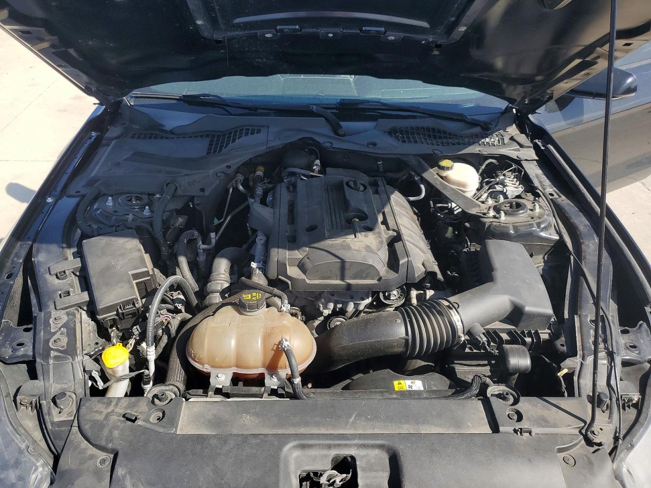 2015 Ford Mustang Черный vin: 1FATP8UH8F5374672