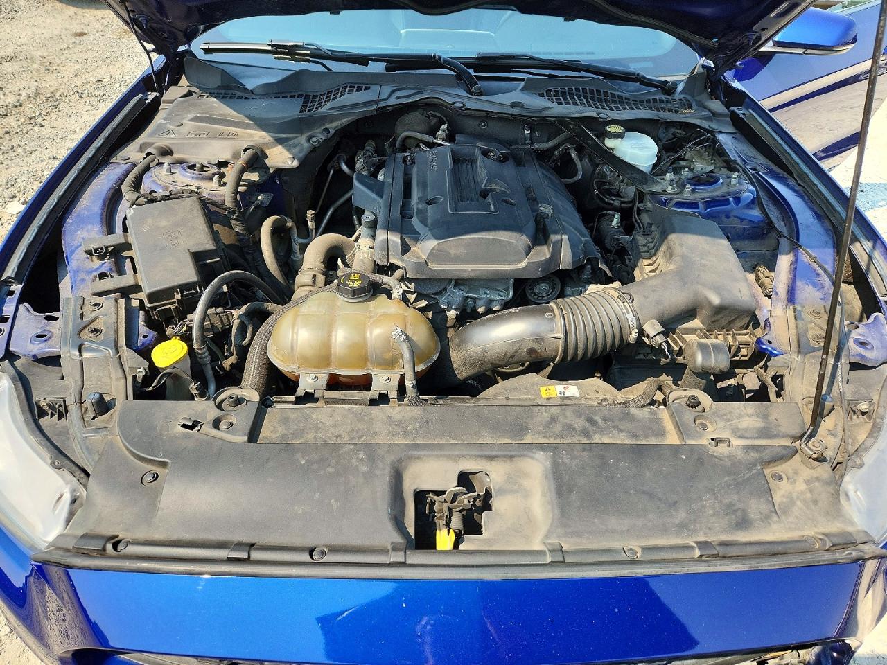 2015 Ford Mustang Синий vin: 1FATP8UH8F5409792