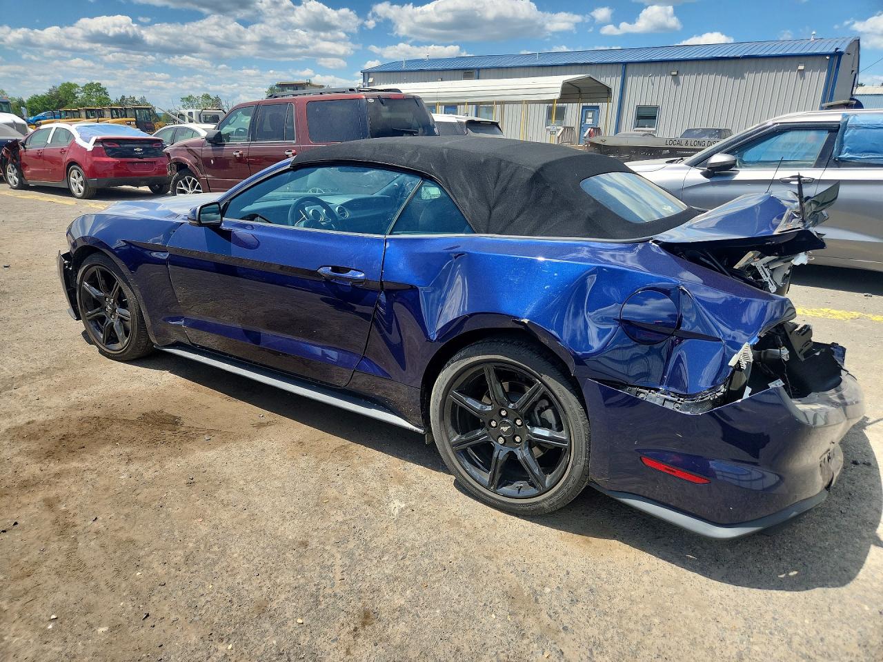 2020 Ford Mustang Blue vin: 1FATP8UH8L5168408