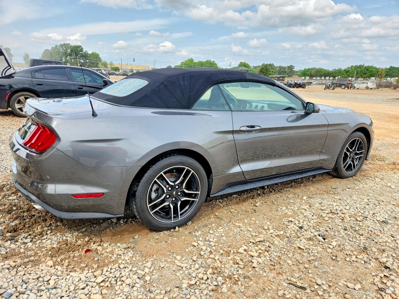 2022 Ford Mustang Gray vin: 1FATP8UH9N5101917