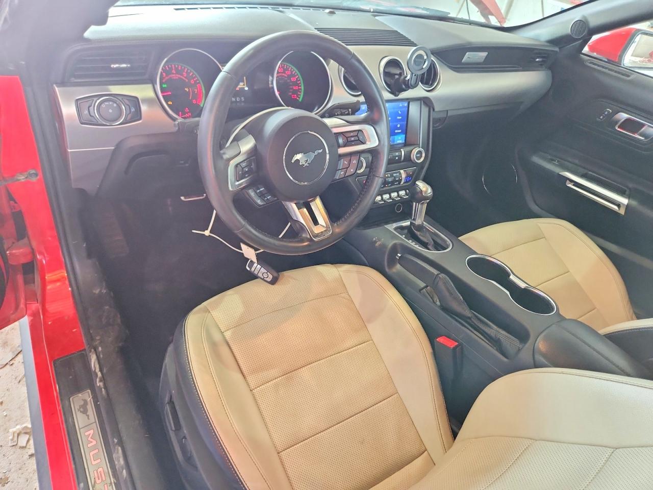 2022 Ford Mustang Красный vin: 1FATP8UH9N5102856