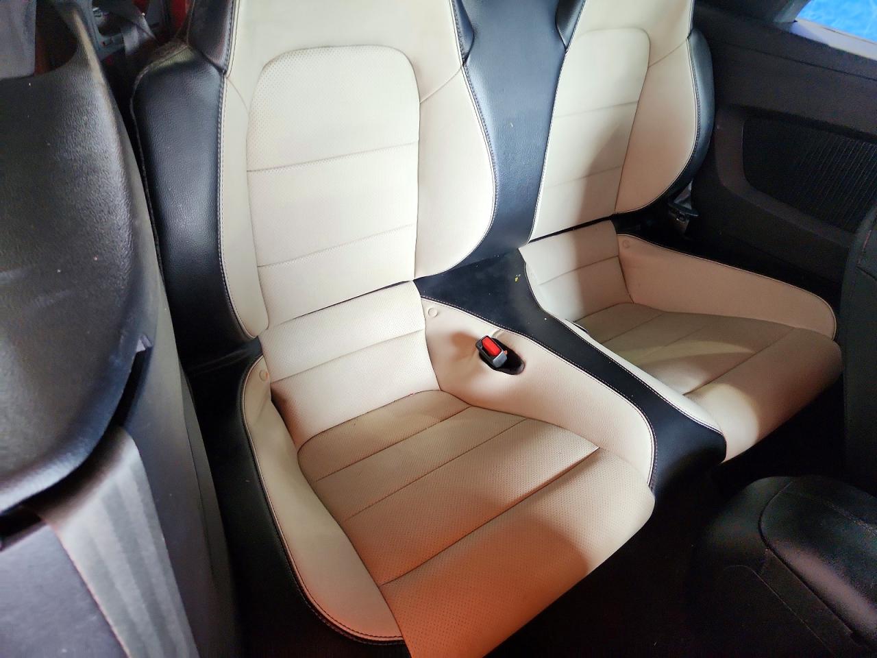 2022 Ford Mustang Красный vin: 1FATP8UH9N5102856