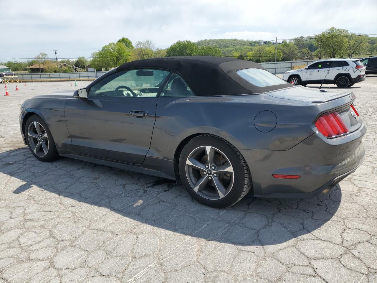 2015 Ford Mustang Gray vin: 1FATP8UHXF5391005